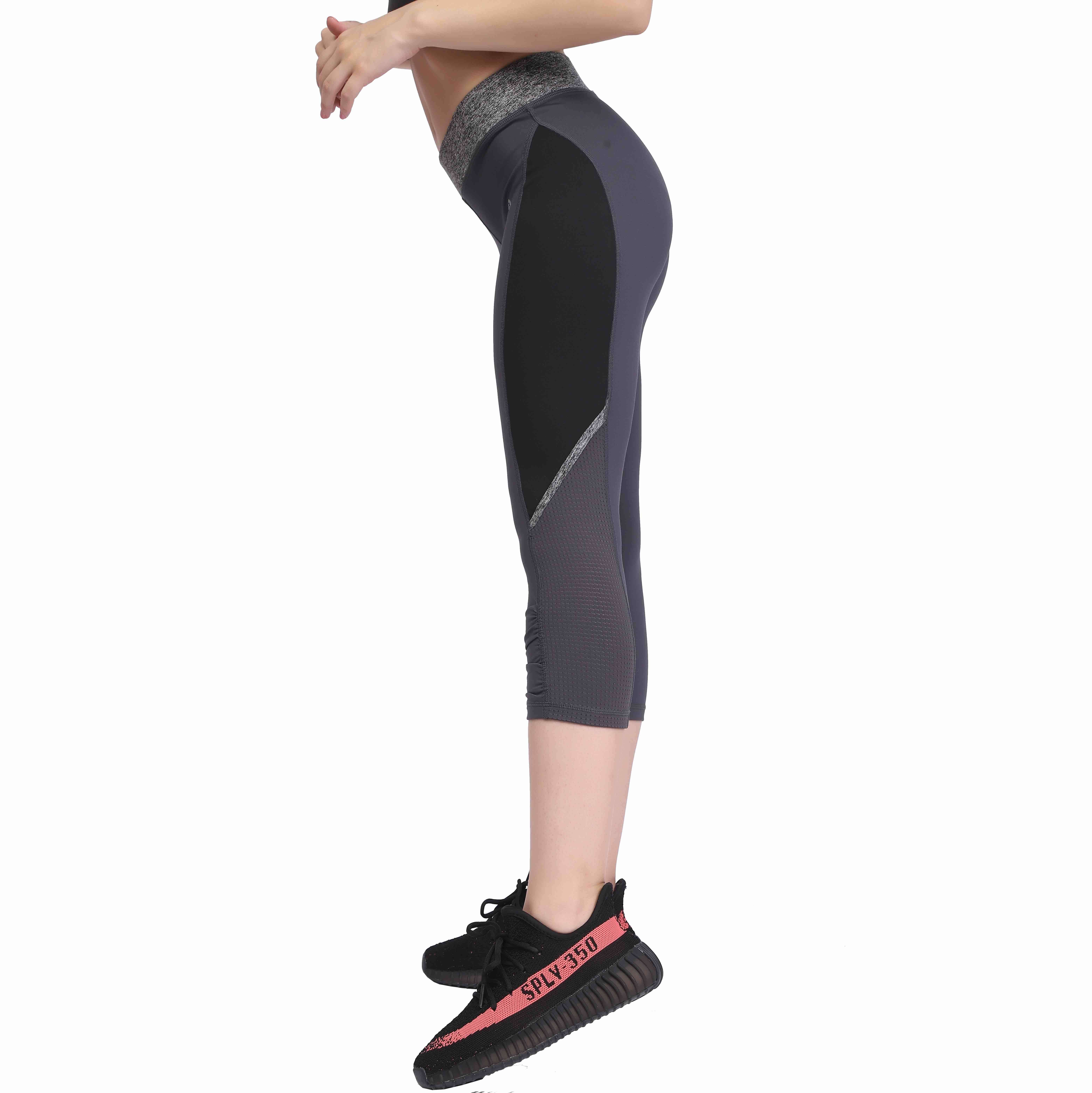 Women's Color Block Supplex Crinkle Panel Workout Capri 