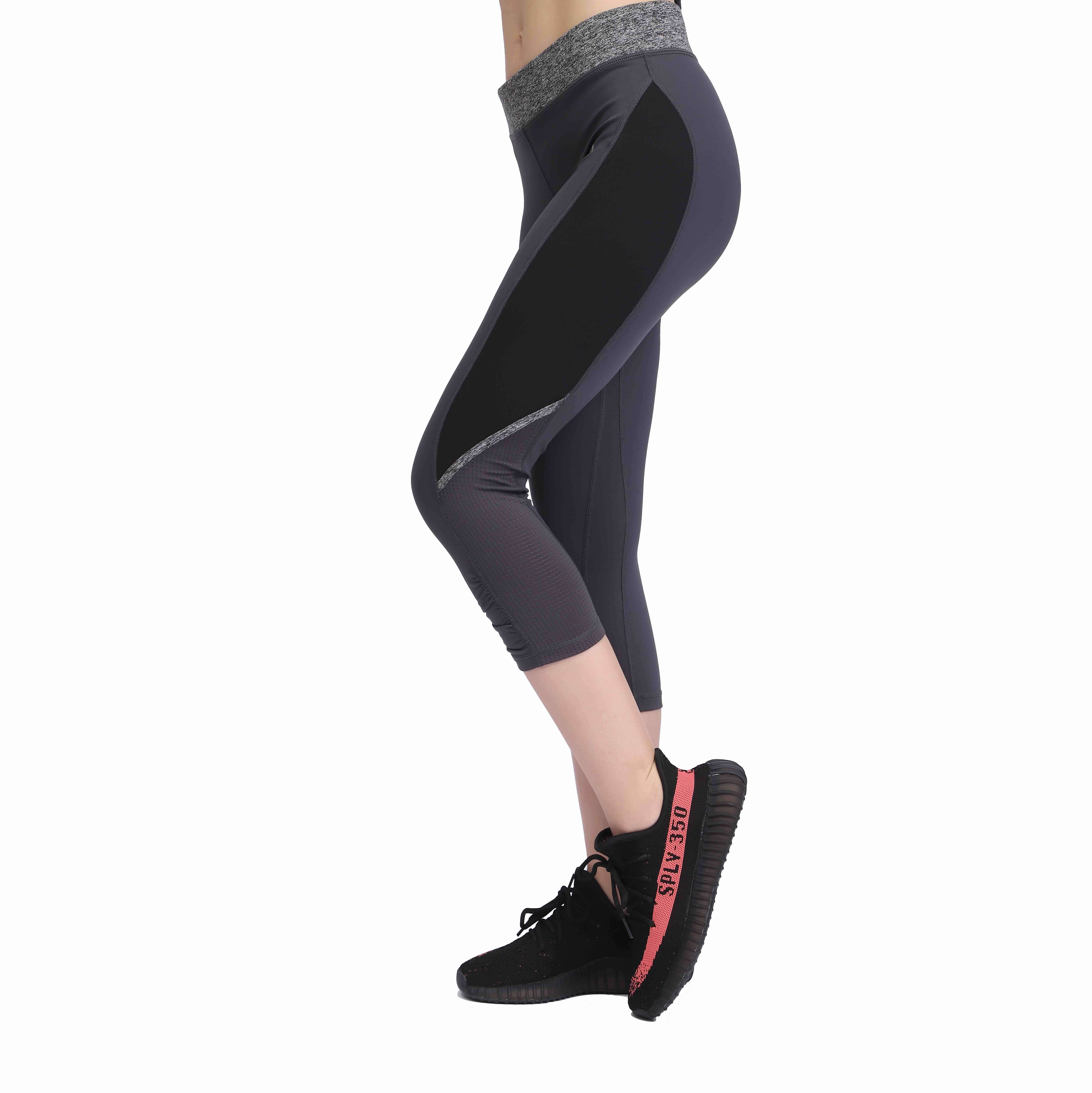 Women's Color Block Supplex Crinkle Panel Workout Capri 